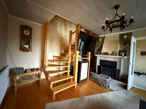 дом по адресу Радісна, 30