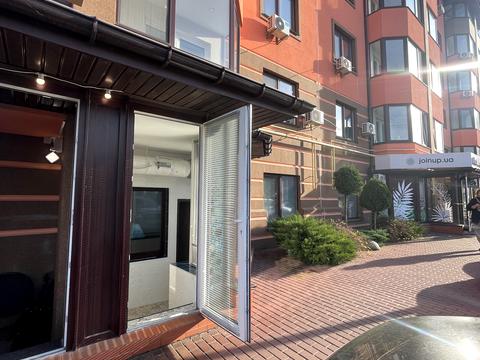 комерційна за адресою Волошкова вул., 43-А