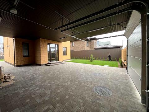 будинок за адресою Джерельна