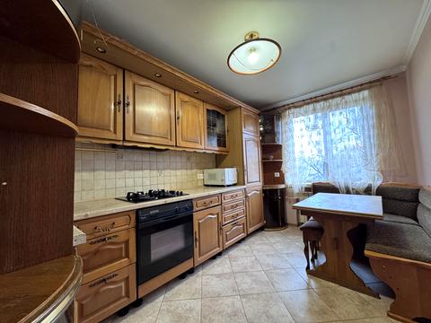 квартира за адресою Копилівська вул., 65