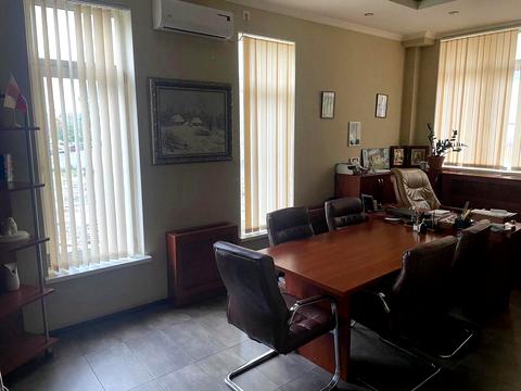 комерційна за адресою Вахтанга Кікабідзе вул. (Булгакова), 12