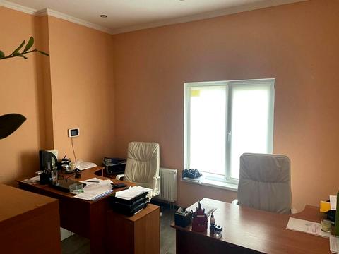 комерційна за адресою Вахтанга Кікабідзе вул. (Булгакова), 12