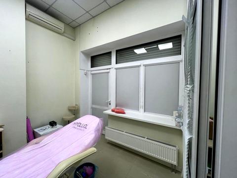 комерційна за адресою Василя Тютюнника вул. (Анрі Барбюса), 5-В