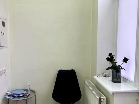 комерційна за адресою Василя Тютюнника вул. (Анрі Барбюса), 5-В