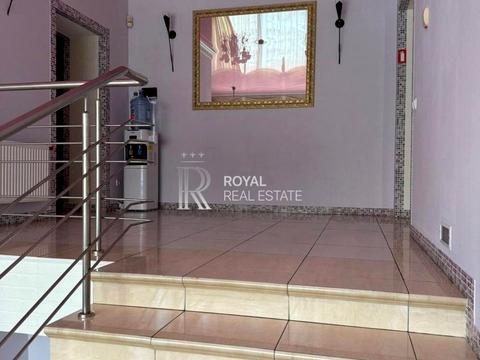 коммерческая по адресу Владимира Ивасюка просп. (Героїв Сталінграду), 2