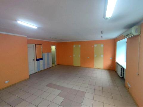 комерційна за адресою Генерала Генадія Воробйова вул. (Курська), 4-А