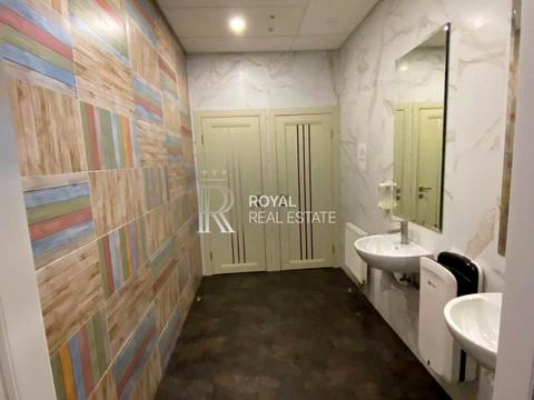 комерційна за адресою Автозаводська вул., 54