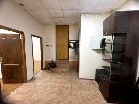 комерційна за адресою Оленівська вул., 16