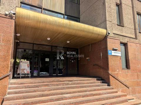 коммерческая по адресу Антоновича ул. (Горького), 29