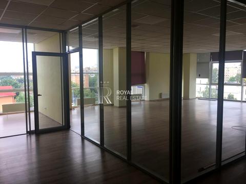 комерційна за адресою Валерія Лобановського просп., 5б