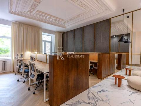 комерційна за адресою В'ячеслава Липинського вул. (Чапаєва), 12