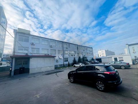 комерційна за адресою Новокостянтинівська вул., 13/10