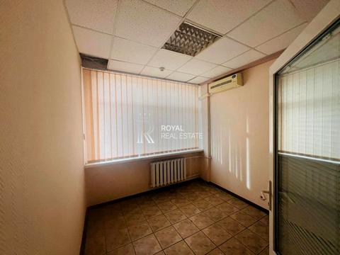 комерційна за адресою Новокостянтинівська вул., 13/10