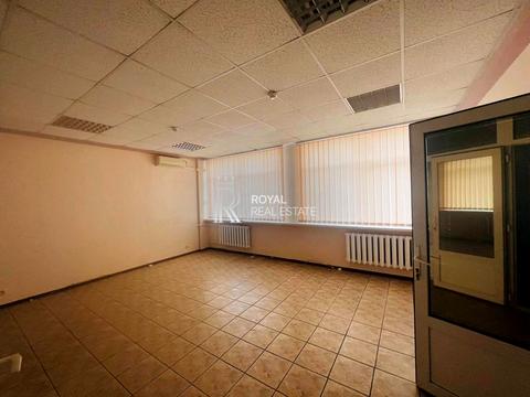 комерційна за адресою Новокостянтинівська вул., 13/10