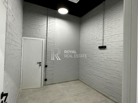 коммерческая по адресу Любомира Гузара просп. (Космонавта Комарова), 15а