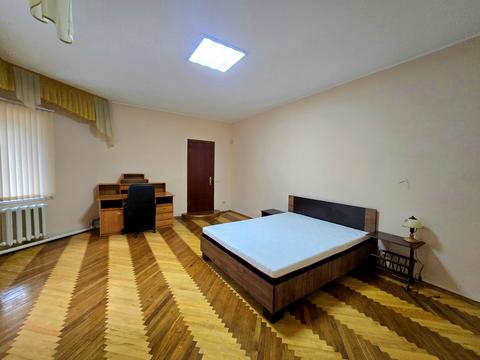 дом по адресу Панаса Мирного ул.