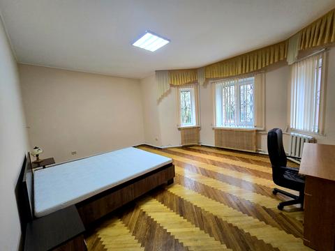 дом по адресу Панаса Мирного ул.