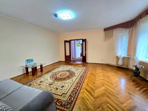 дом по адресу Панаса Мирного ул.