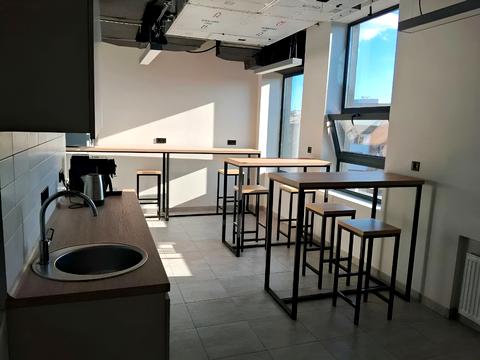 коммерческая по адресу Вячеслава Липинского ул. (Ширшова), 4