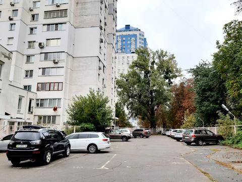 квартира за адресою Дмитра Чижевського вул. (Петра Чаадаєва), 2-Б