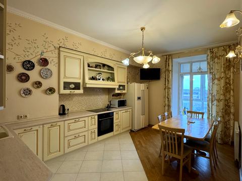 квартира за адресою Почайнинська вул., 70