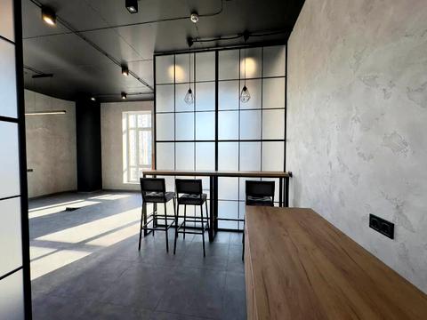 комерційна за адресою Ламана вул., 18