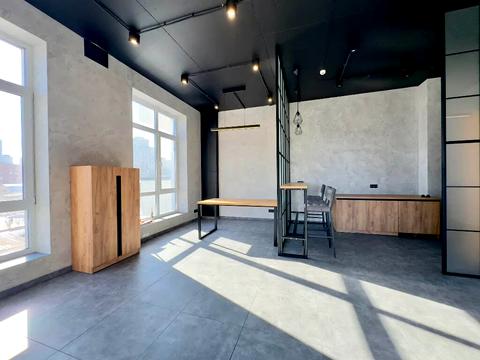 комерційна за адресою Ламана вул., 18