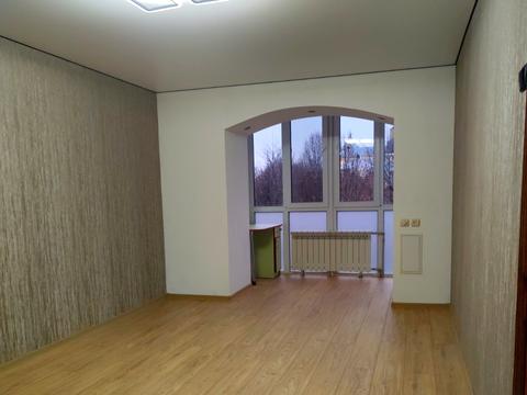 квартира по адресу Рильського ул., 5