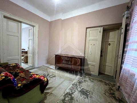 квартира за адресою Шпитальна вул., 30