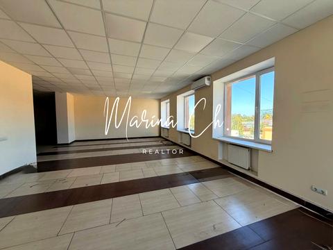 коммерческая по адресу Строителей ул., 43