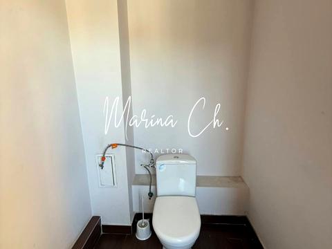 коммерческая по адресу Строителей ул., 43