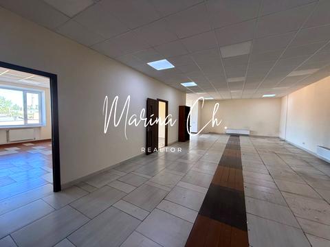 коммерческая по адресу Строителей ул., 43