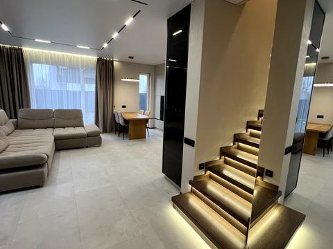 будинок за адресою Райдужна вул., 24