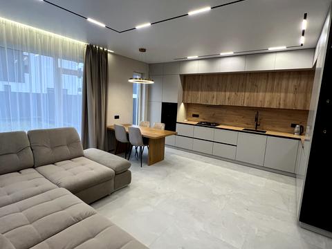 будинок за адресою Райдужна вул., 24