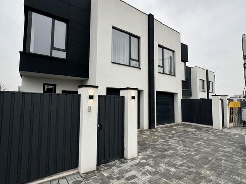 будинок за адресою Райдужна вул., 24