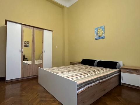 квартира по адресу Европейская пл. (Екатерининская), 2