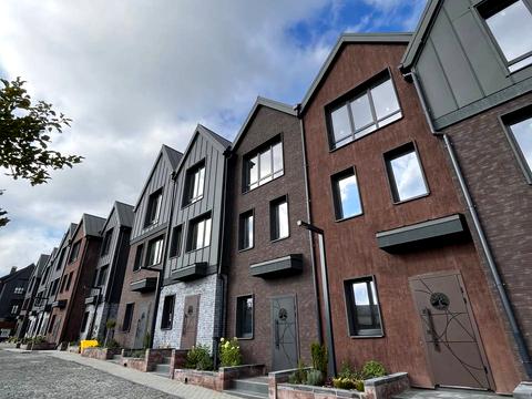 будинок за адресою Молодіжна, 4