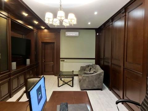 комерційна за адресою Київ, Антоновича вул. (Горького), 131