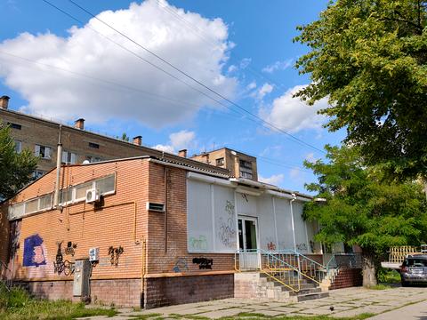 коммерческая по адресу Юрія Литвинського ул. (Російська), 37-А