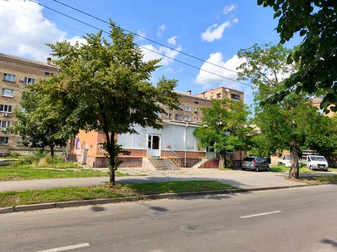 коммерческая по адресу Юрія Литвинського ул. (Російська), 37-А