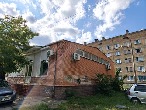 коммерческая по адресу Юрія Литвинського ул. (Російська), 37-А