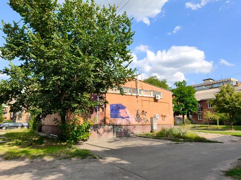 коммерческая по адресу Юрія Литвинського ул. (Російська), 37-А