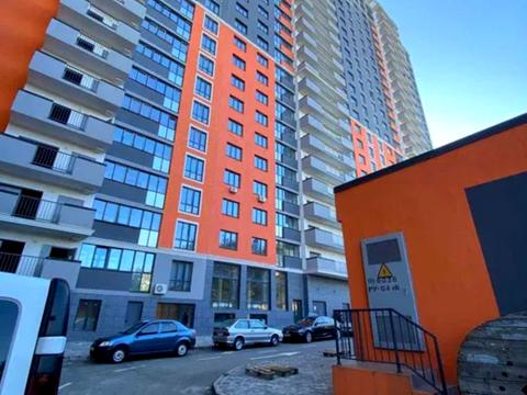 комерційна за адресою Загорівська вул. (Багговутівська), 25