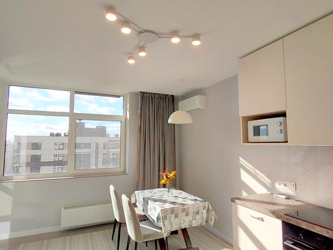 квартира по адресу Олександра Олеся ул., 1