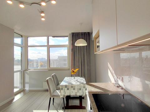 квартира по адресу Олександра Олеся ул., 1