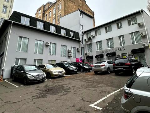 комерційна за адресою Євгена Чикаленка вул. (Пушкінська), 20