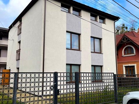 будинок за адресою Миколи Голубця вул. (), 41