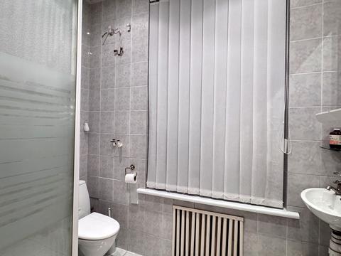 комерційна за адресою Лютеранська вул., 27-29