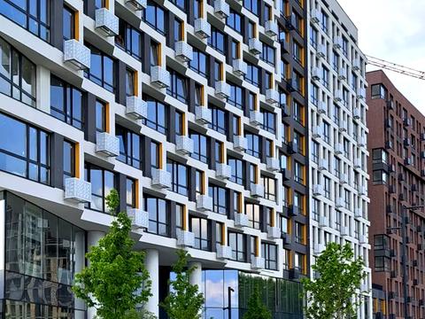 комерційна за адресою Берковецька вул., 4-Д