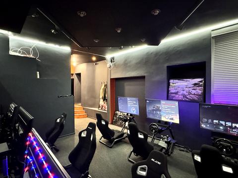 коммерческая по адресу Ивана Мазепы ул. (Январского Восстания), 3